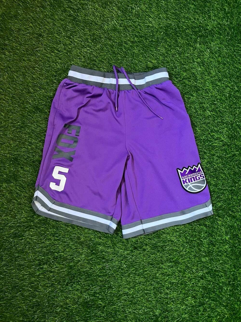 Sacramento Kings De'Aaron Fox #5 NBA Basketball Mesh Shorts Purple Size Medium